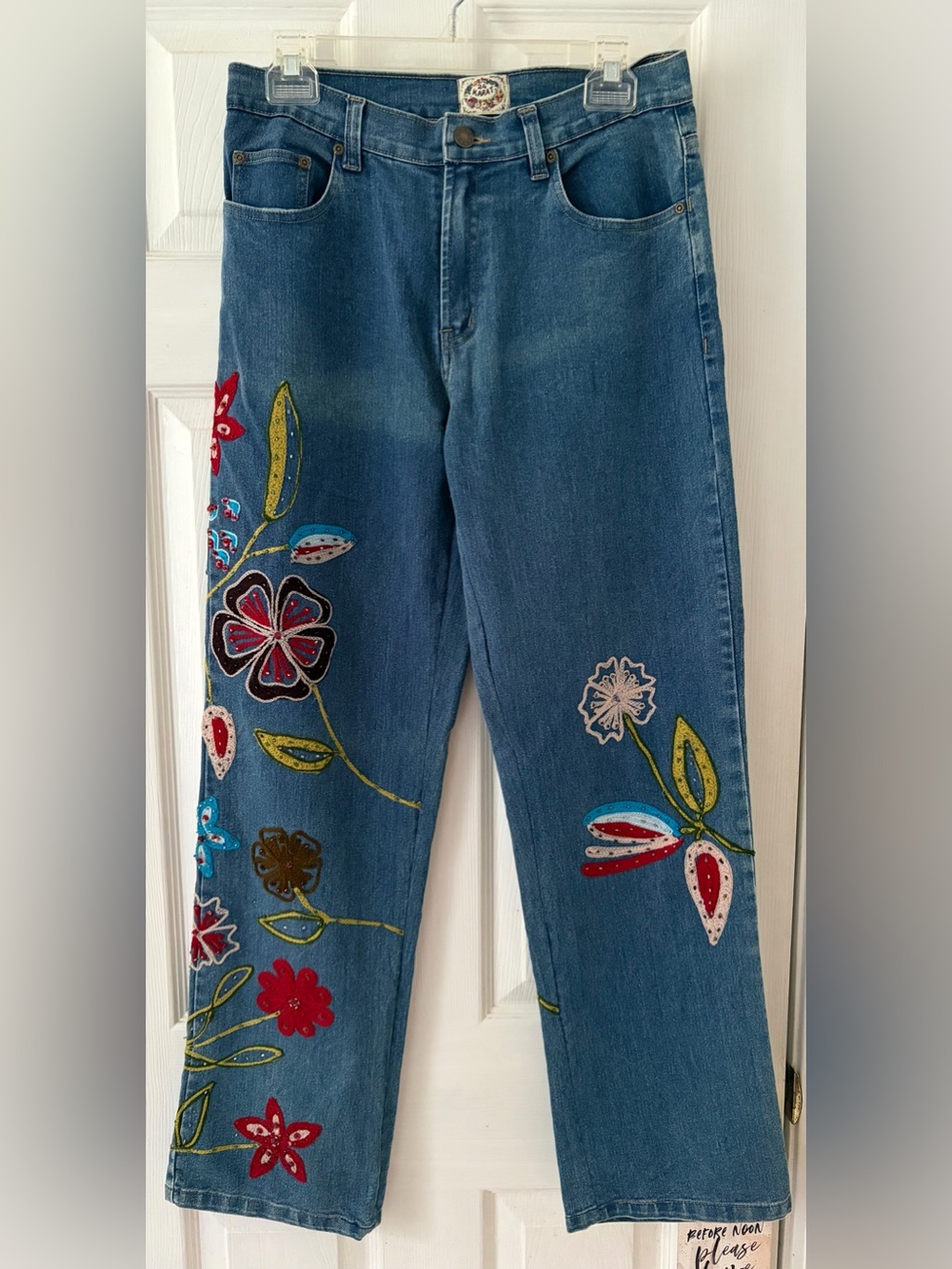 Women’s Blue Straight Leg Jeans with Multicolor Floral Embroidery